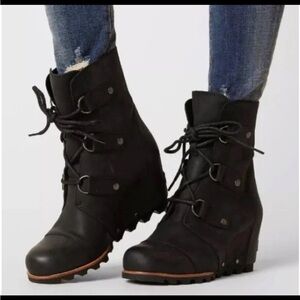 Sorel Joan of Arc Wedge Lace Up Leather Boots